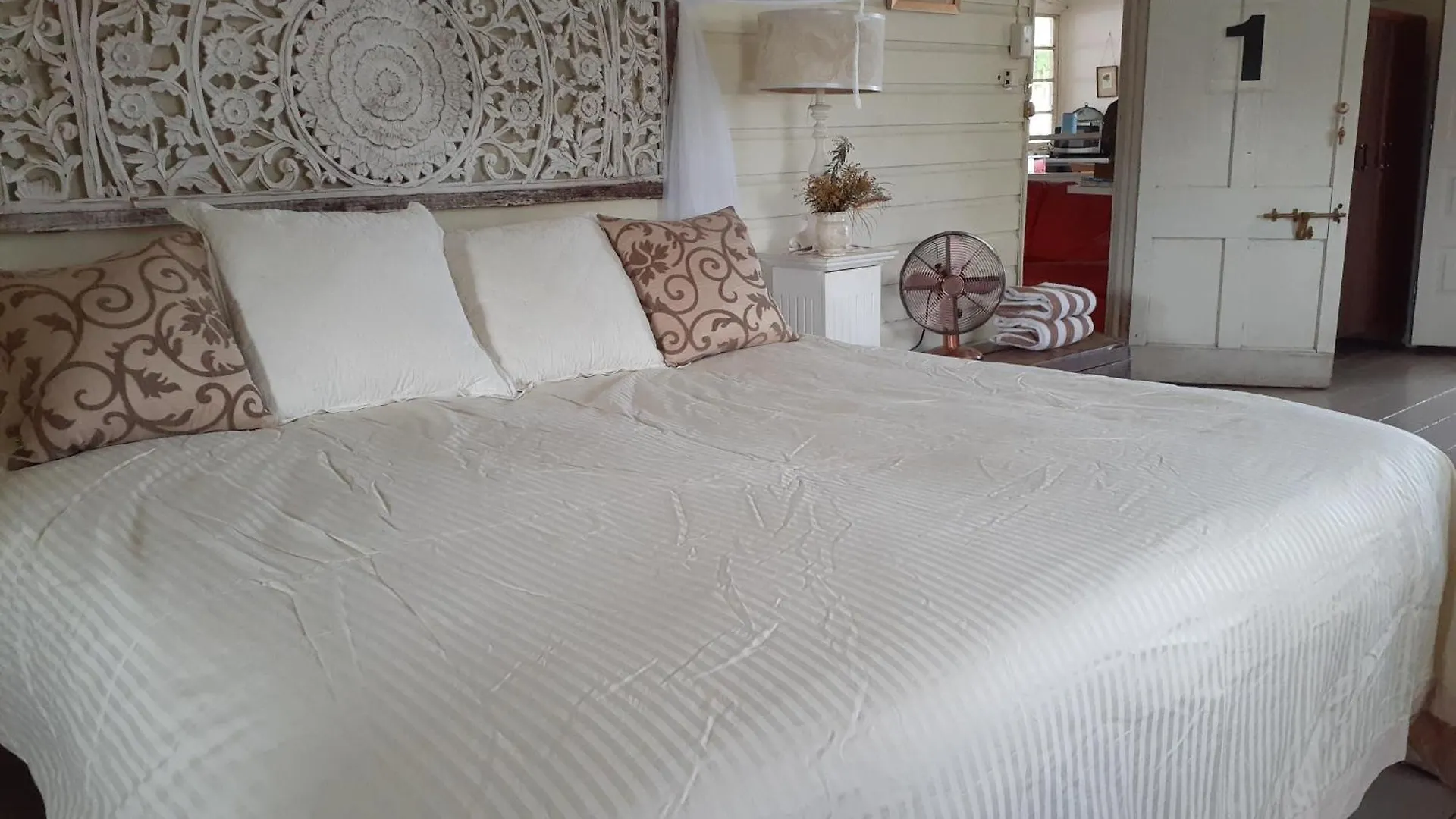 Bed and Breakfast The Old Bakehouse , Mt Molloy Mount Molloy 0*,  Australia